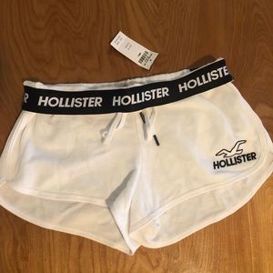 Hollister High-Ride Curved Hem Short